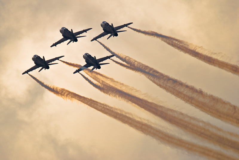 031_Radom_Air Show_Midnight Hawks na British Aerospace Hawk Mk 51.jpg